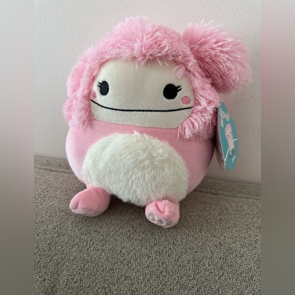 Nwt 8" Brina Bigfoot Squishmallow fuzzy belly - Picture 1 of 6